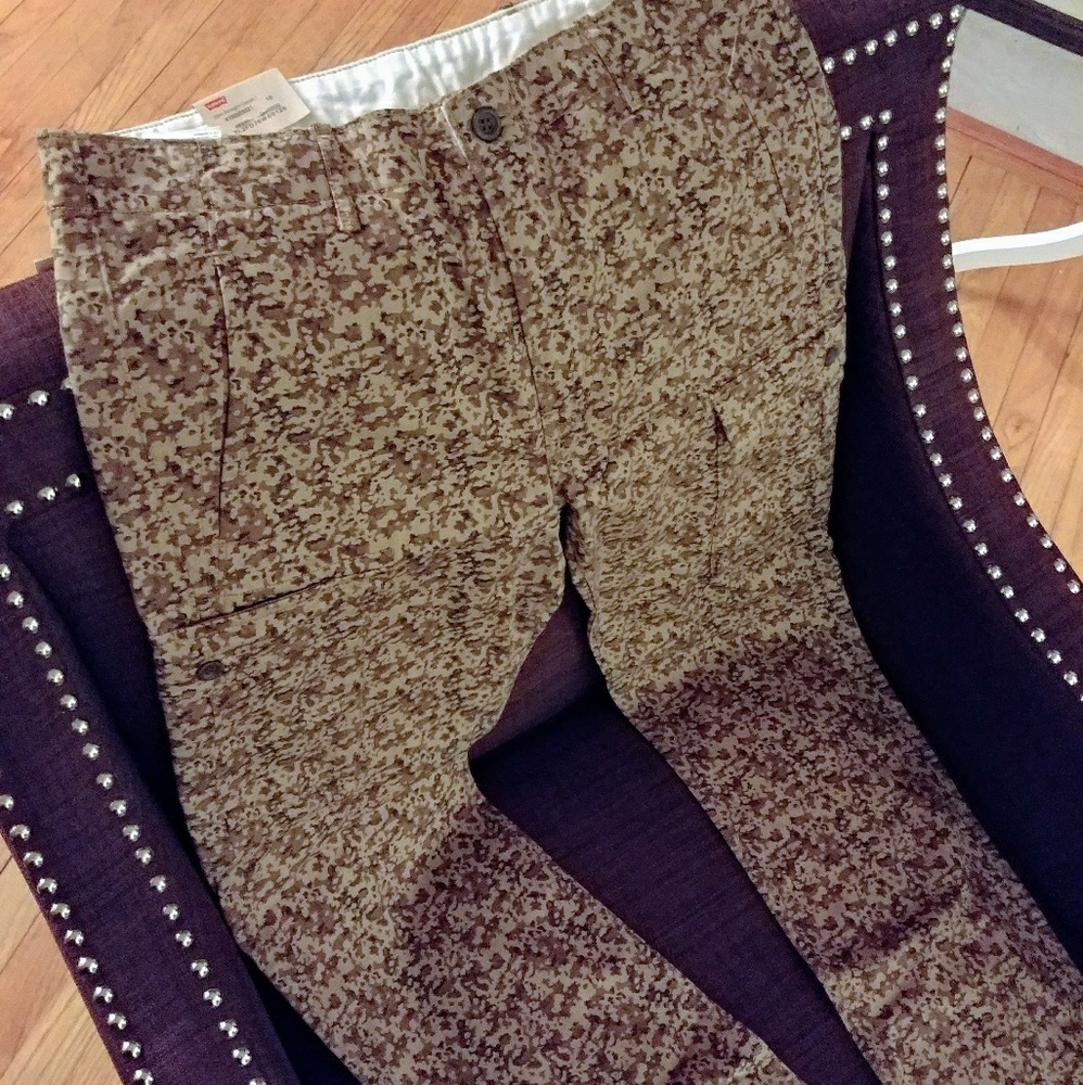 Levi's Cargo Pants